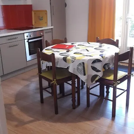 Citronnelle Apartment