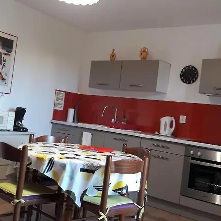 Citronnelle Apartment *